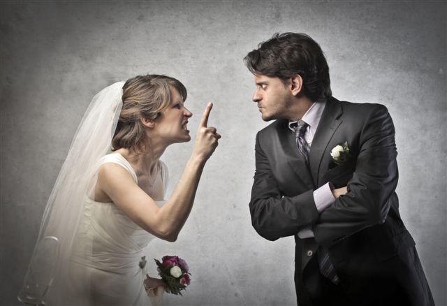 Evlilik Kar� Kocan�n Birbirinin K�lesi Olmas� m�d�r?