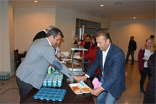 �ftar Yeme�i Ba�kan Yemenici nin Elinden