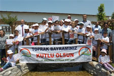 D�zce de Toprak Bayram� Kutland�